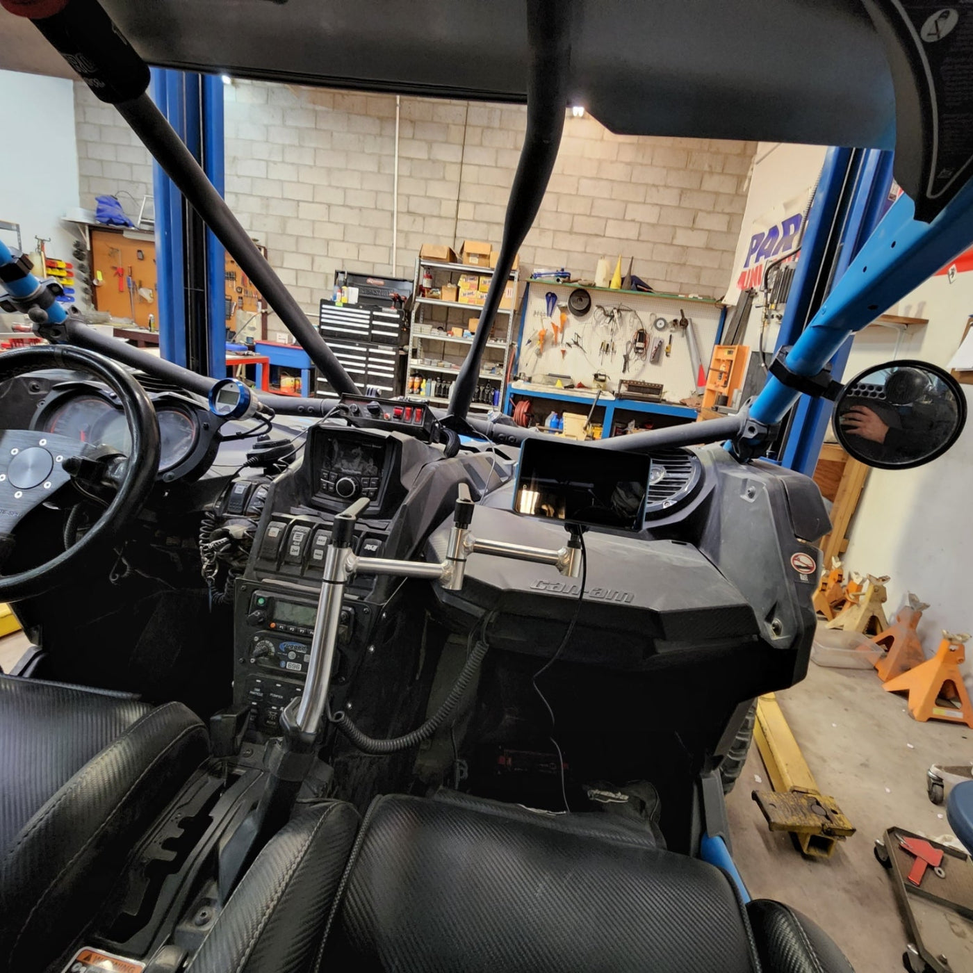 Can-Am X3 Mount Race System Metal Head Fabrication display