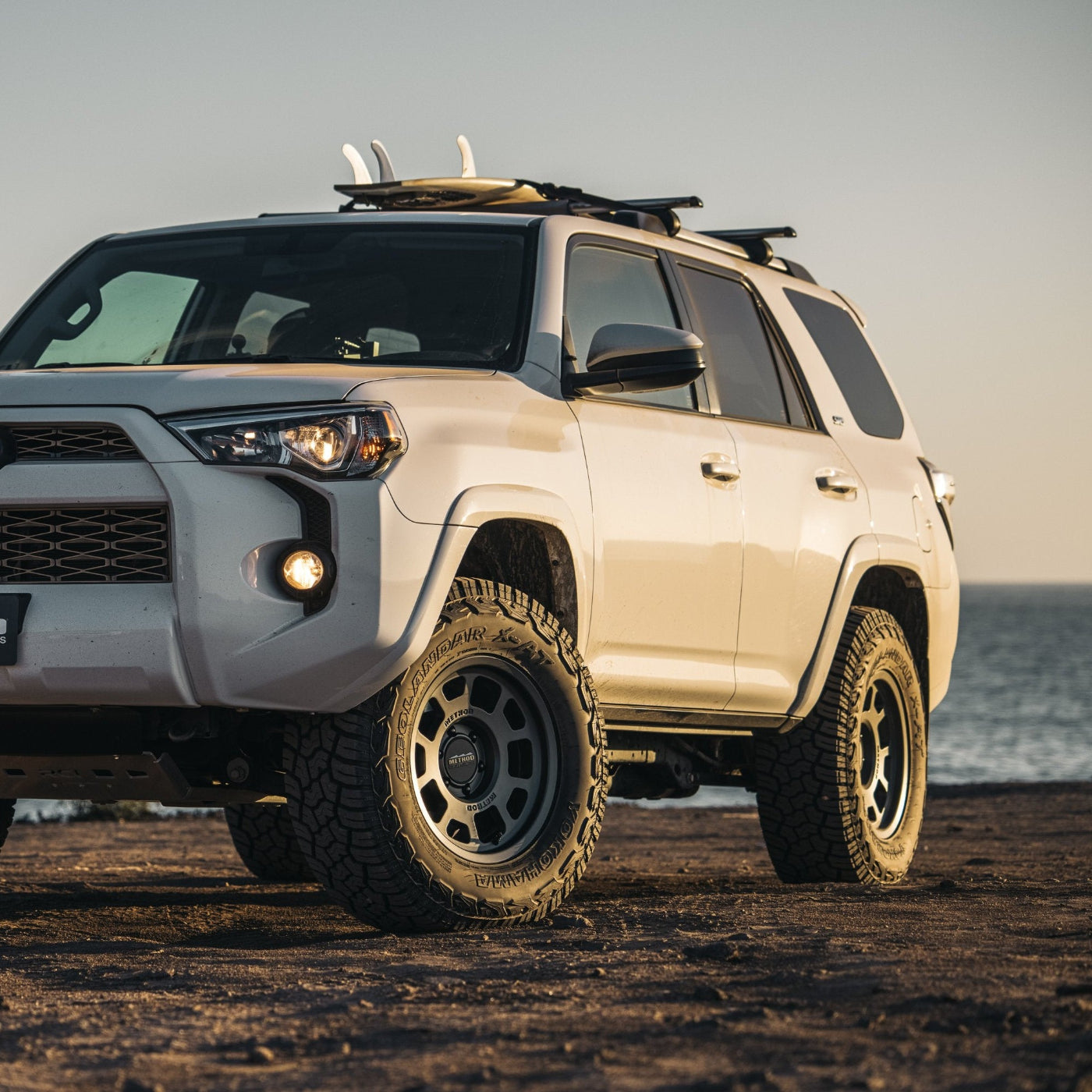 705 Trail Series Titanium Finish Wheels Method display